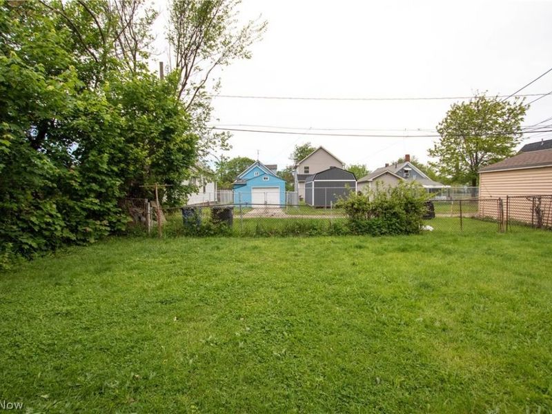 3048 Seymour Avenue, Cleveland, OH 44113 Photo 41