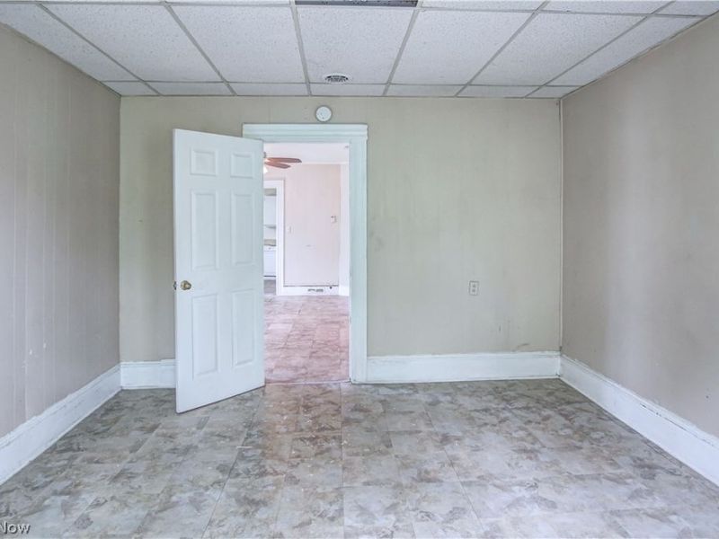 3048 Seymour Avenue, Cleveland, OH 44113 Photo 8