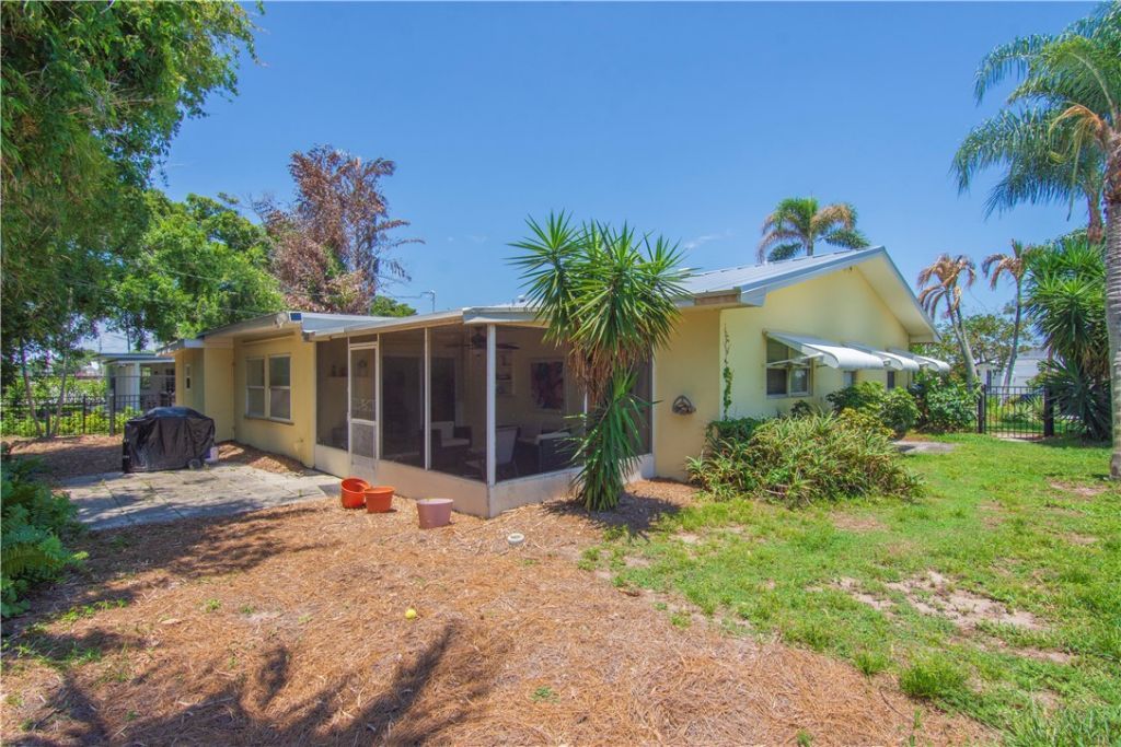 475 19th Place, Vero Beach, FL 32960 Photo
