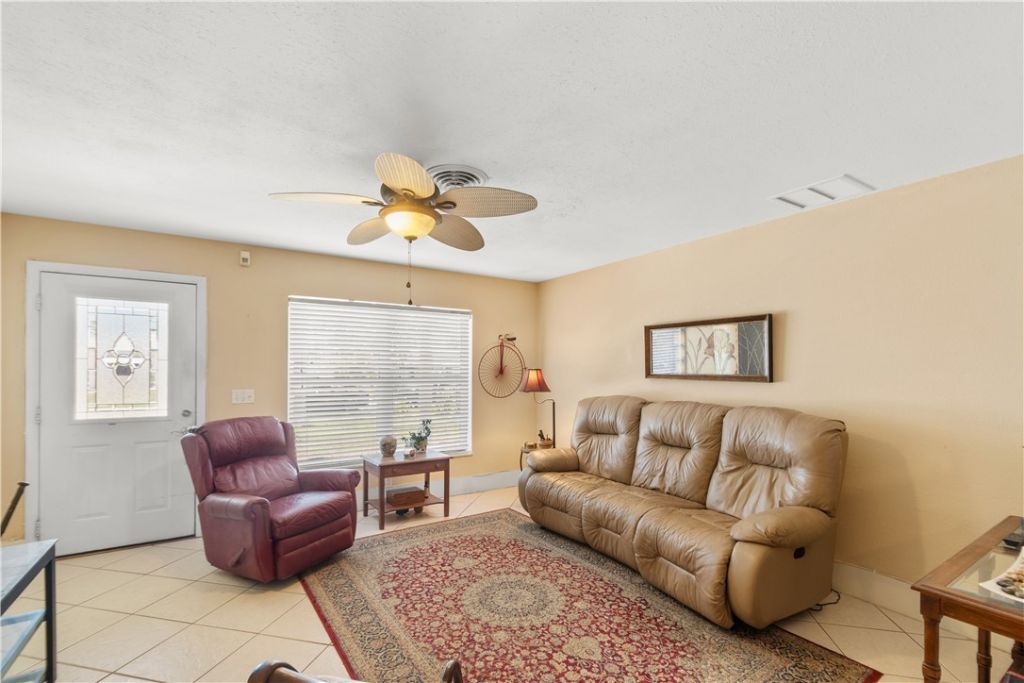 475 19th Place, Vero Beach, FL 32960 Photo