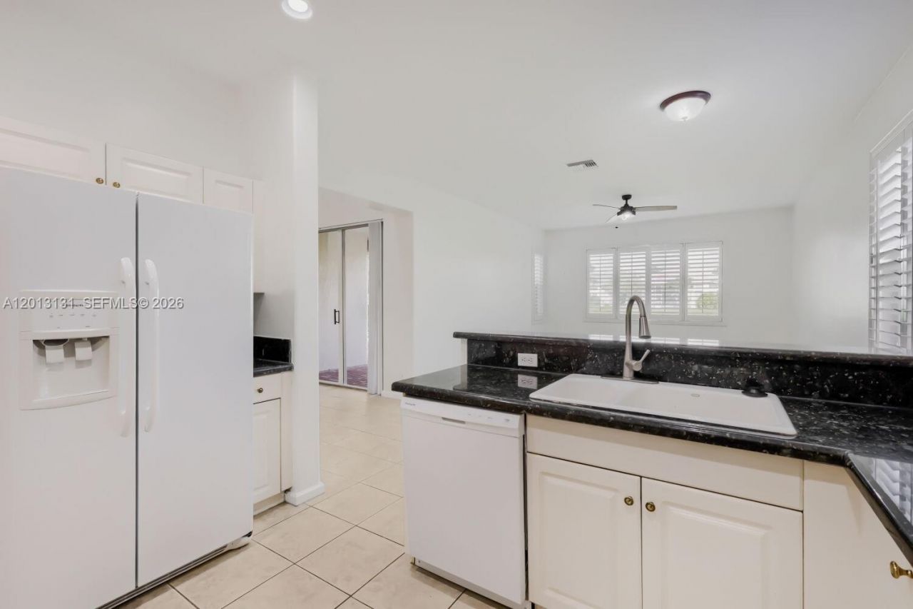 117 Palm Cir, Atlantis, FL 33462 Photo
