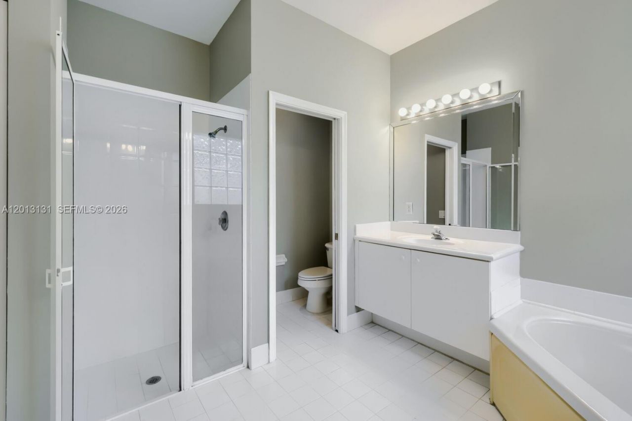 117 Palm Cir, Atlantis, FL 33462 Photo