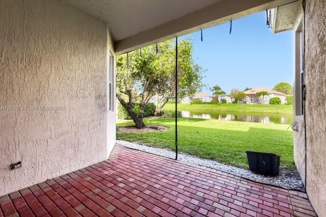 117 Palm Cir, Atlantis, FL 33462 Photo