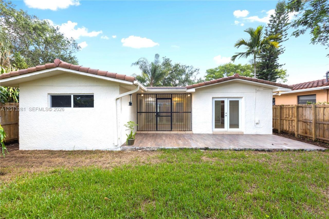5770 SW 55 St , Miami, FL 33155 Photo