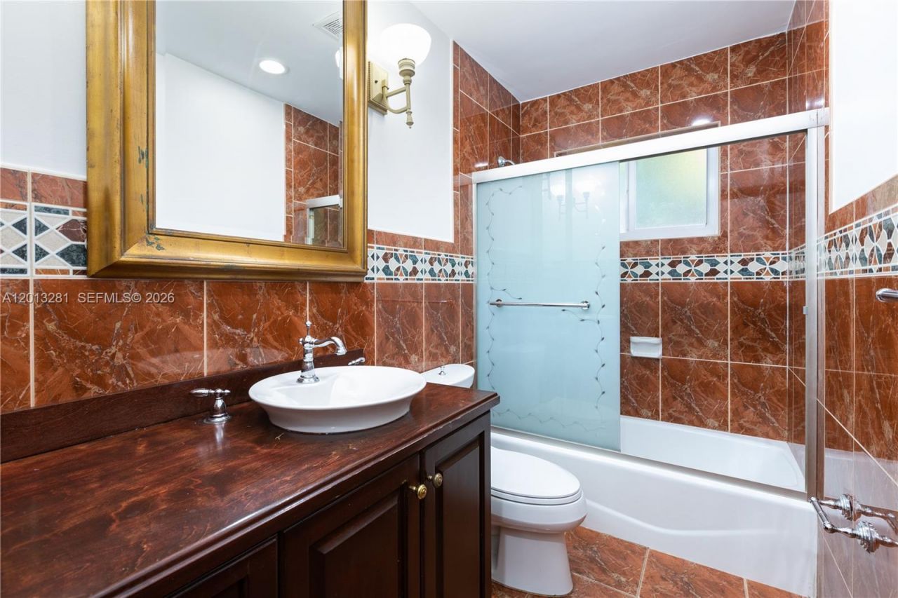5770 SW 55 St , Miami, FL 33155 Photo