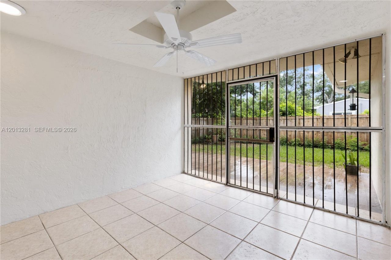 5770 SW 55 St , Miami, FL 33155 Photo