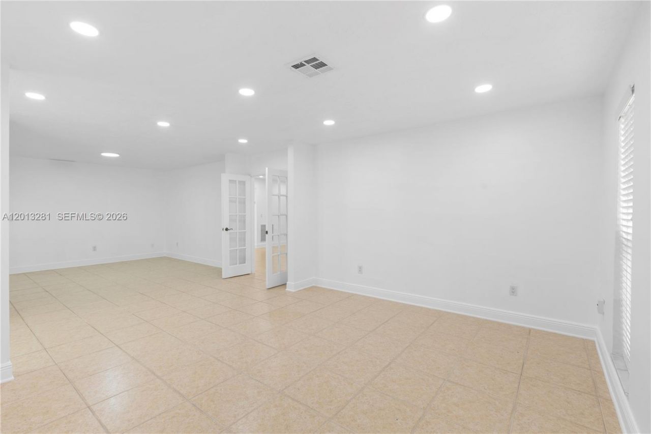 5770 SW 55 St , Miami, FL 33155 Photo