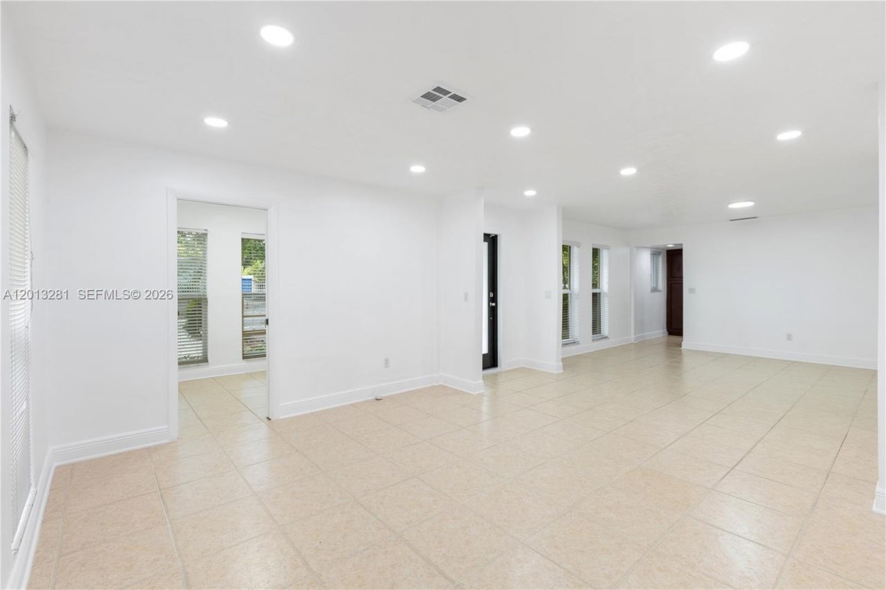 5770 SW 55 St , Miami, FL 33155 Photo