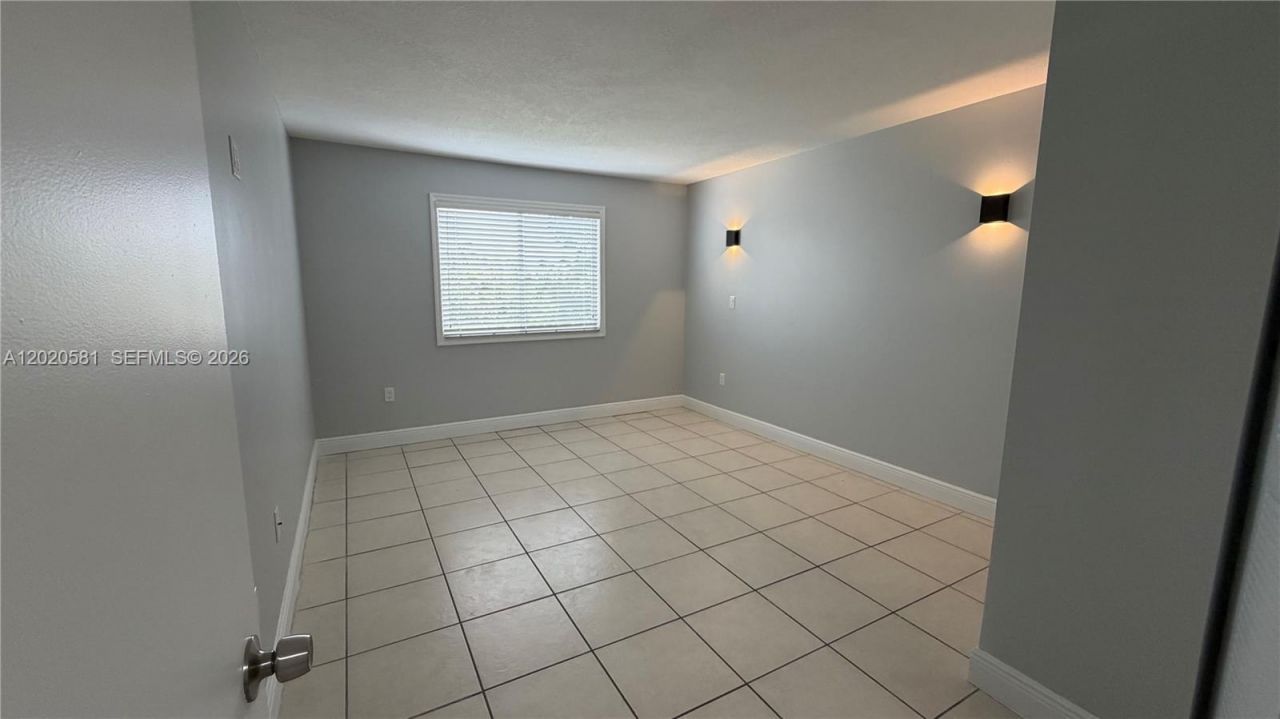 15221 SW 80th St, Unit 406, Miami, FL 33193 Photo