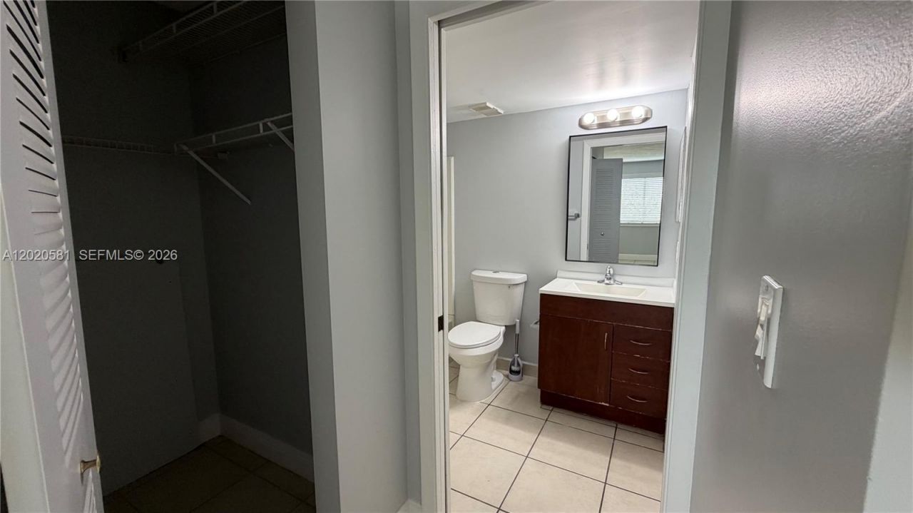 15221 SW 80th St, Unit 406, Miami, FL 33193 Photo