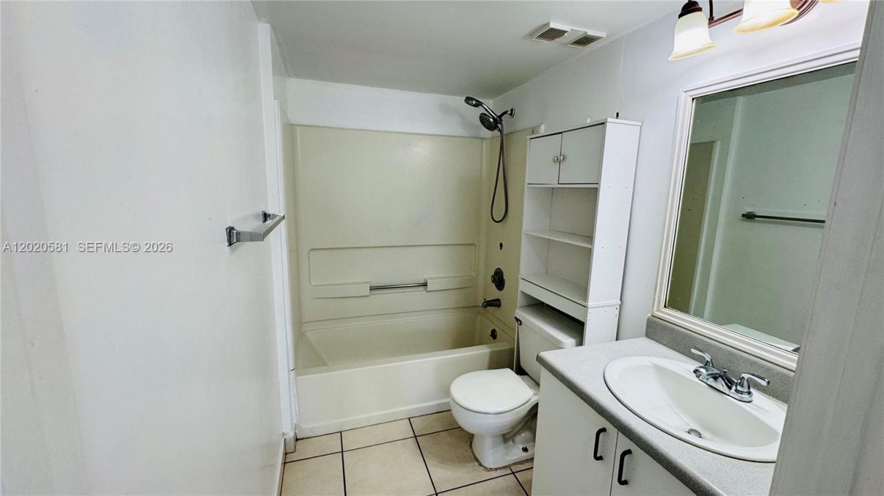 15221 SW 80th St, Unit 406, Miami, FL 33193 Photo