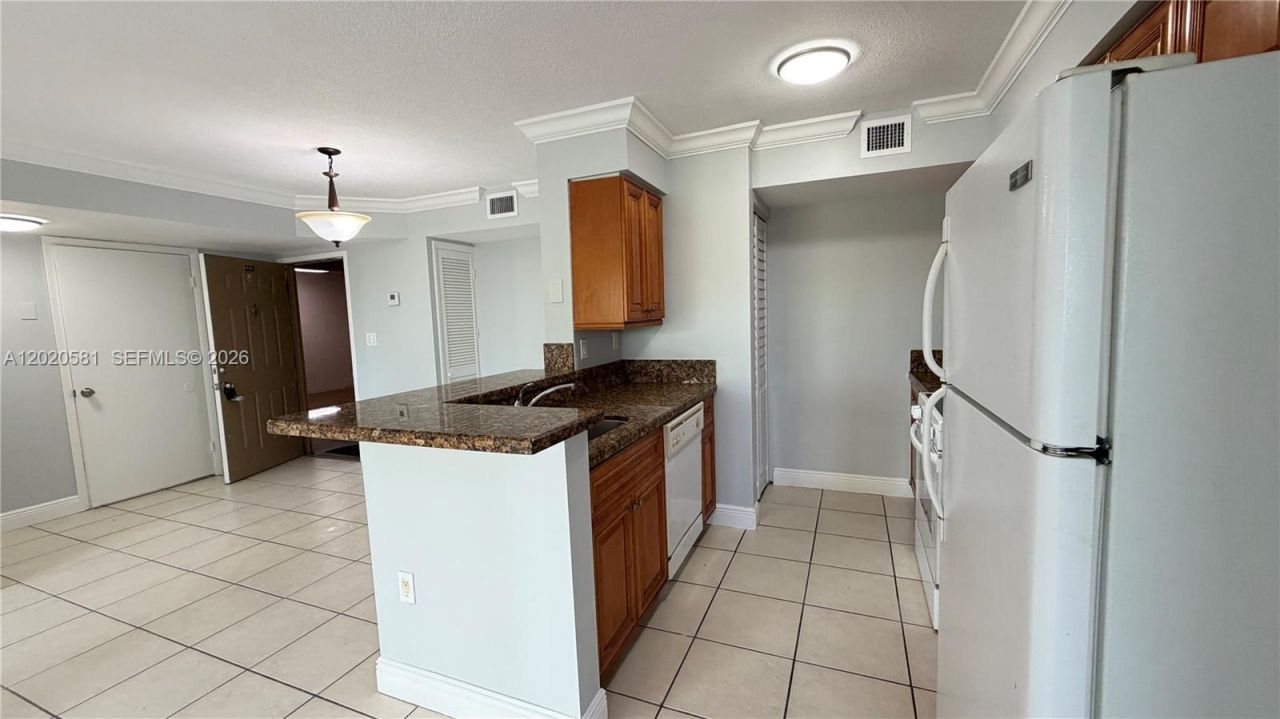 15221 SW 80th St, Unit 406, Miami, FL 33193 Photo