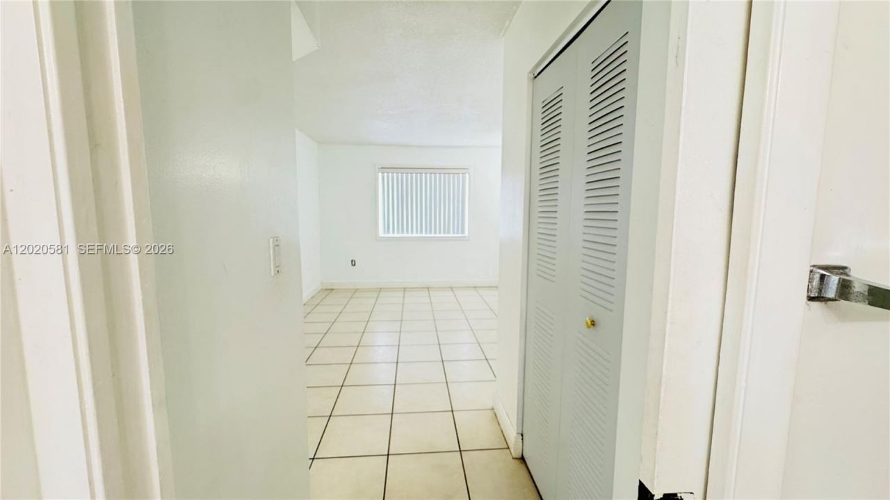 15221 SW 80th St, Unit 406, Miami, FL 33193 Photo