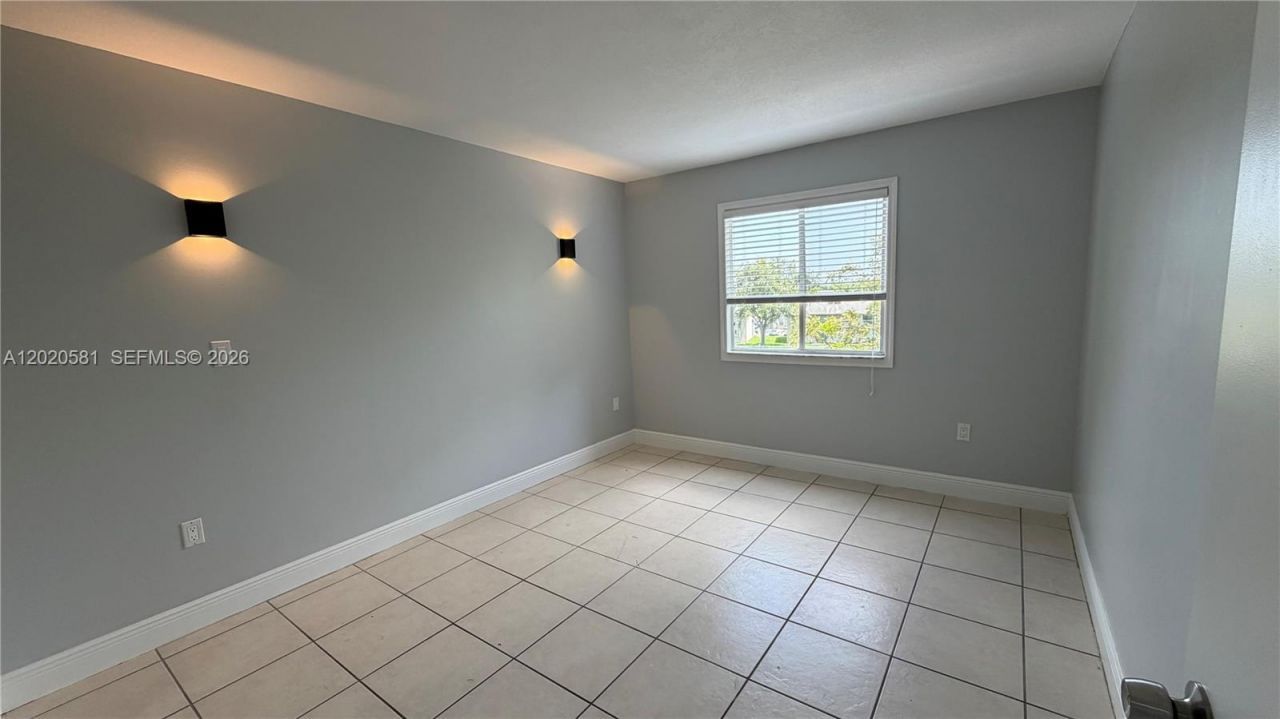 15221 SW 80th St, Unit 406, Miami, FL 33193 Photo