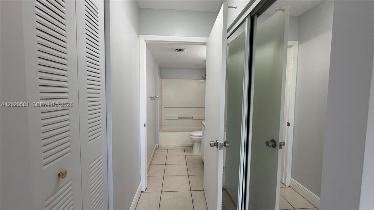 15221 SW 80th St, Unit 406, Miami, FL 33193 Photo