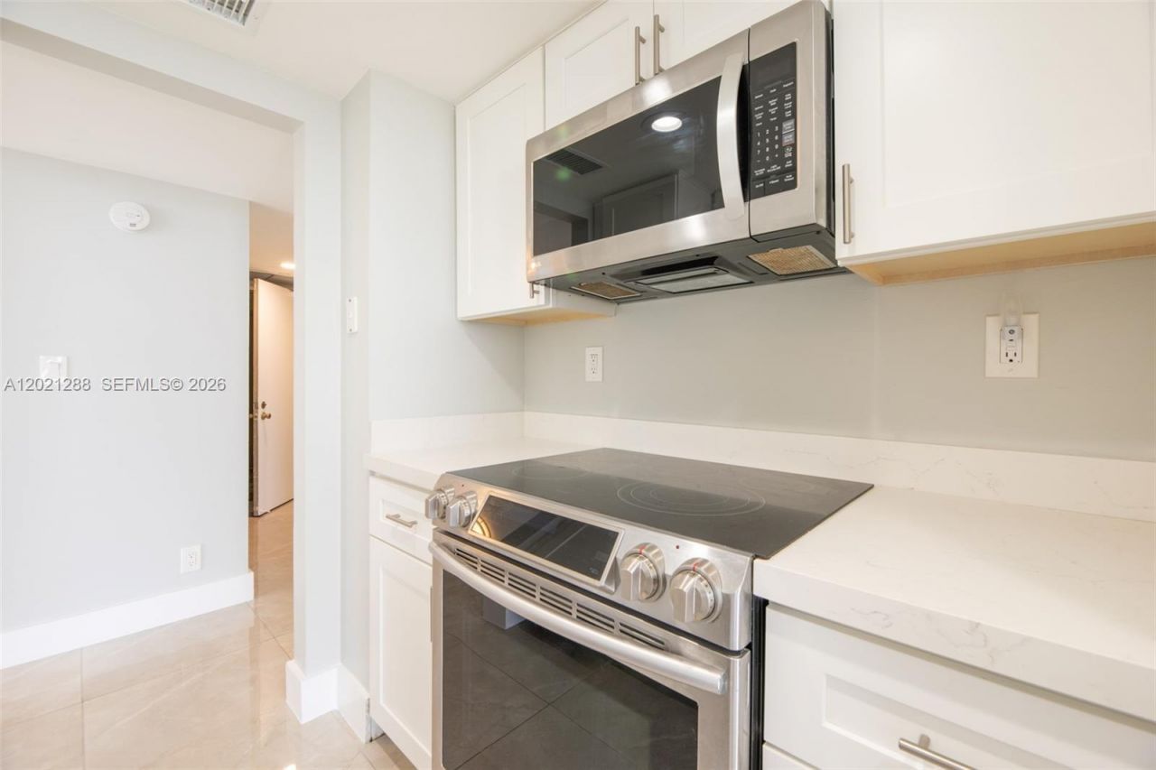 3031 N Ocean Blvd, Unit 903, Fort Lauderdale, FL 33308 Photo