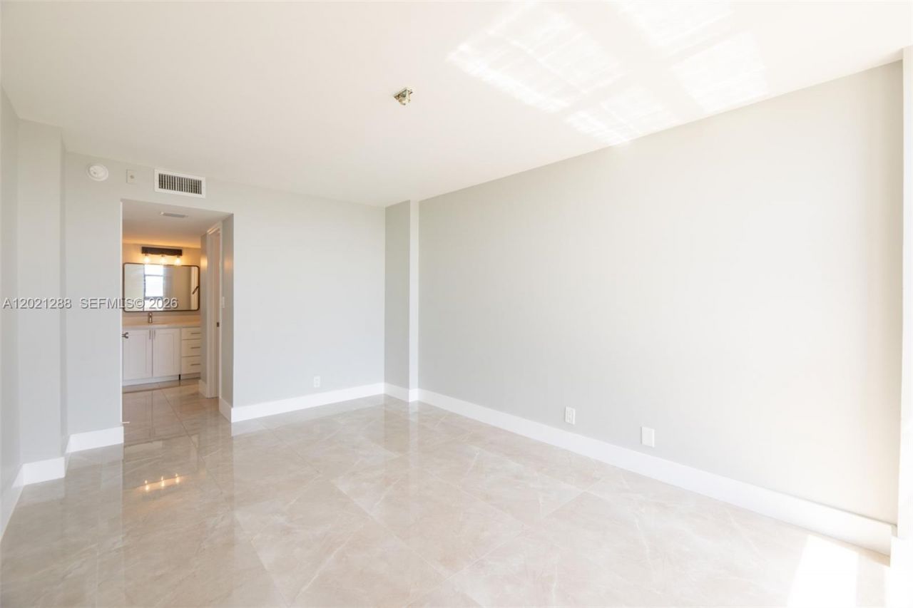 3031 N Ocean Blvd, Unit 903, Fort Lauderdale, FL 33308 Photo