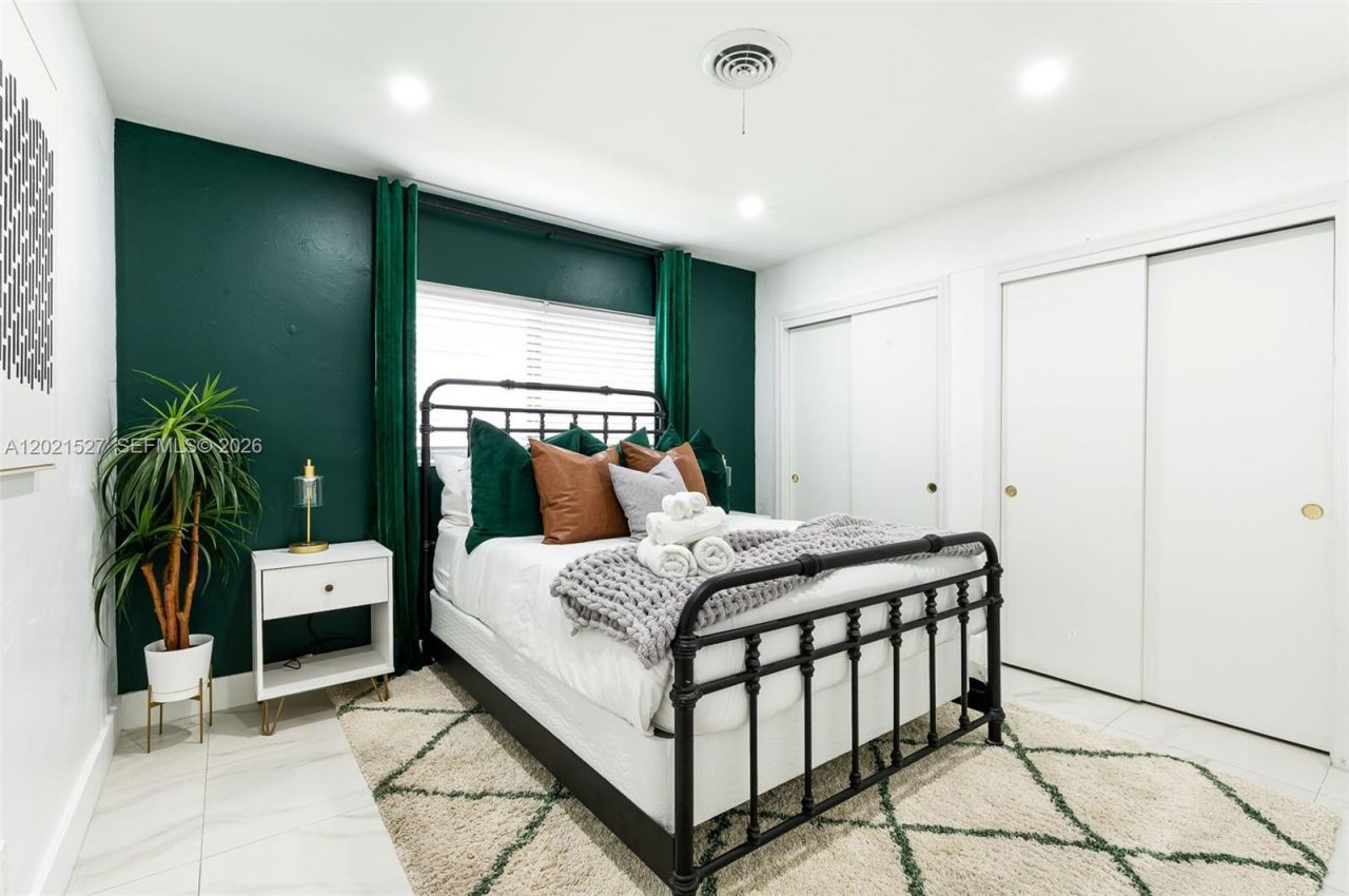 329 SE 12th Ave, Unit 1, Pompano Beach, FL 33060 Photo