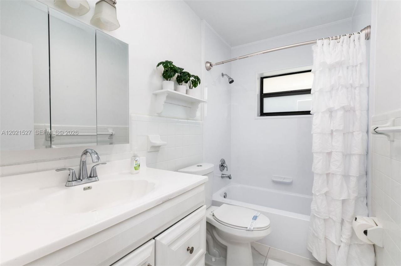 329 SE 12th Ave, Unit 1, Pompano Beach, FL 33060 Photo