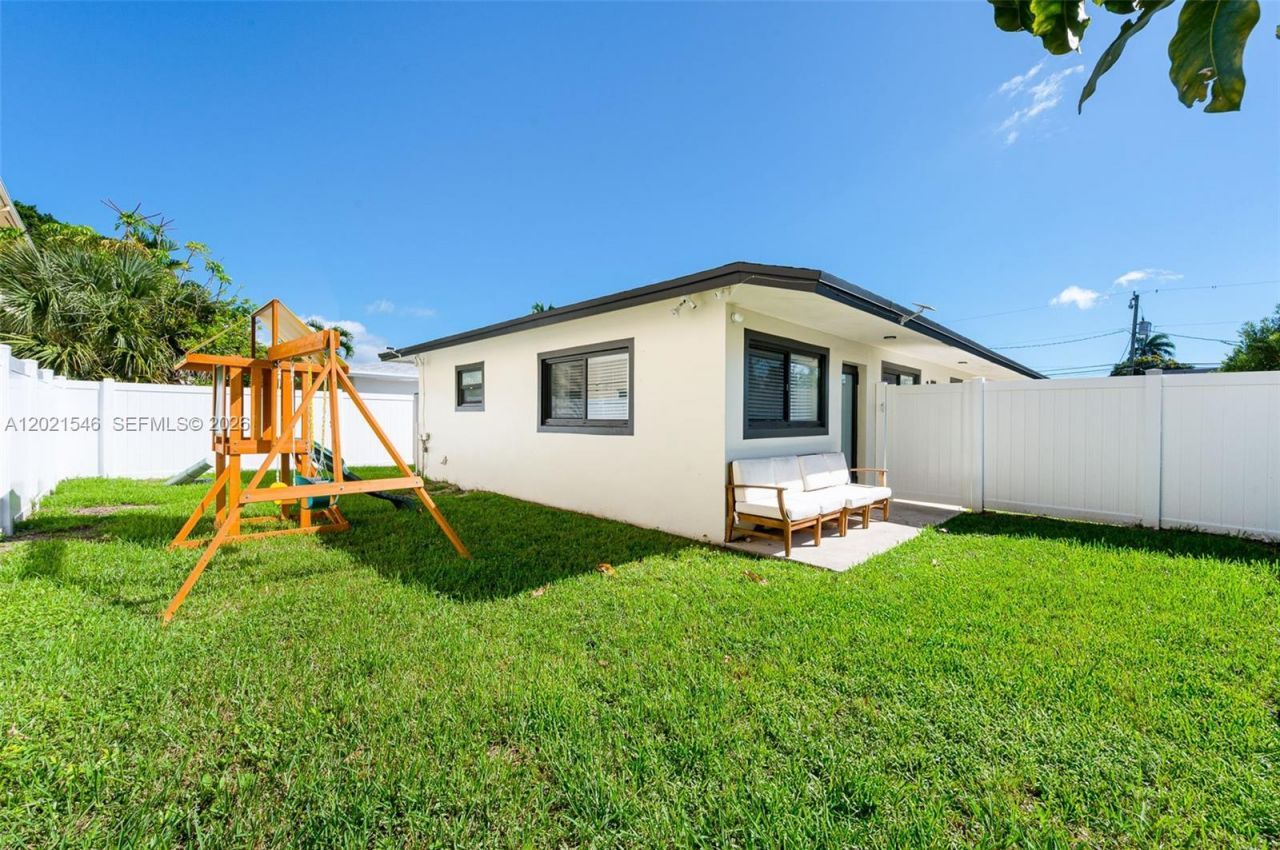 329 SE 12th Ave, Unit 2, Pompano Beach, FL 33060 Photo