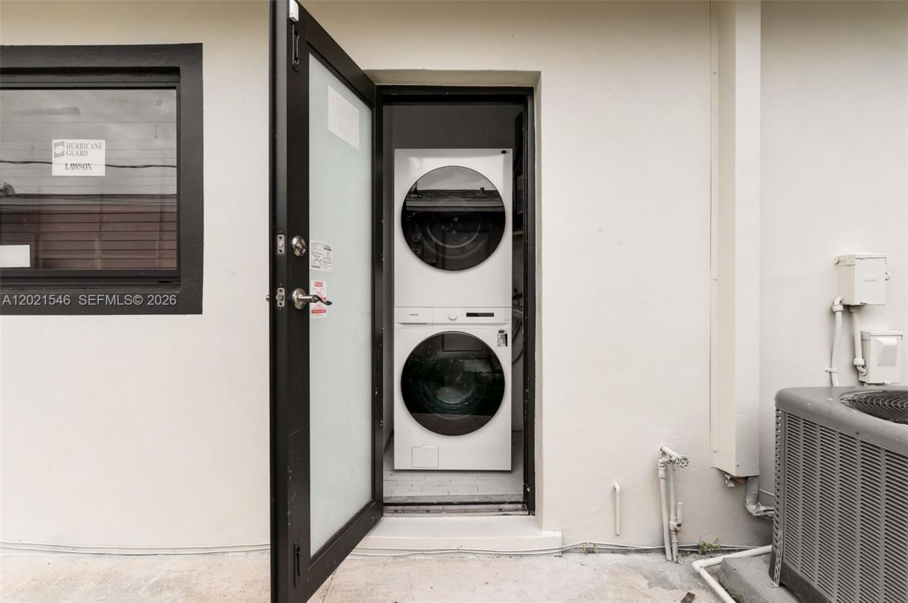 329 SE 12th Ave, Unit 2, Pompano Beach, FL 33060 Photo
