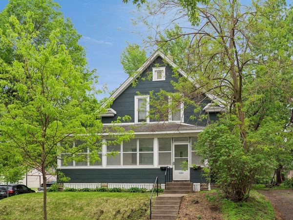 1282 Hewitt Ave , Saint Paul, MN 55104