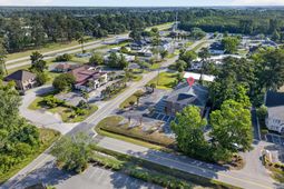 4702 Oleander Dr. photo 4