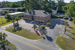 4702 Oleander Dr. photo 4