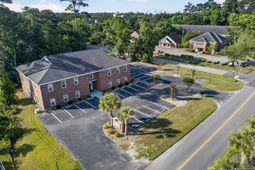 4702 Oleander Dr. photo 4