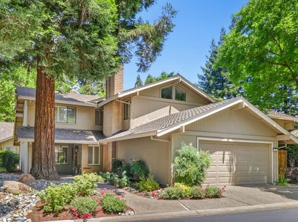 2044 University Park Dr, Sacramento, CA 95825 Photo