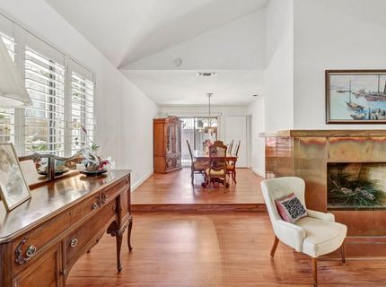 2044 University Park Dr, Sacramento, CA 95825 Photo