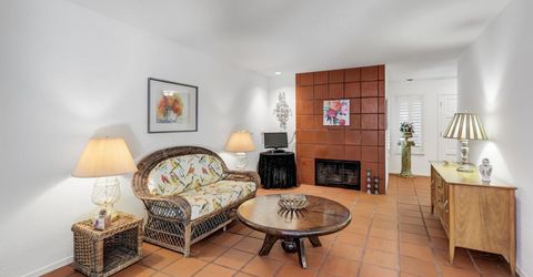 2044 University Park Dr, Sacramento, CA 95825 Photo
