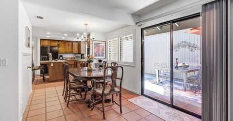 2044 University Park Dr, Sacramento, CA 95825 Photo