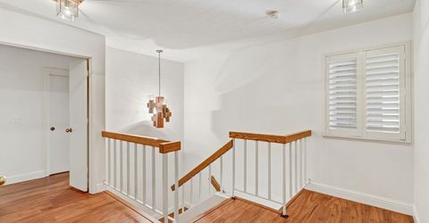 2044 University Park Dr, Sacramento, CA 95825 Photo