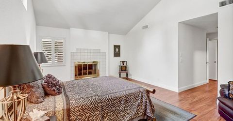 2044 University Park Dr, Sacramento, CA 95825 Photo