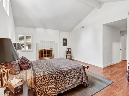 2044 University Park Dr, Sacramento, CA 95825 Photo