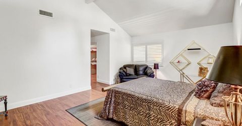 2044 University Park Dr, Sacramento, CA 95825 Photo