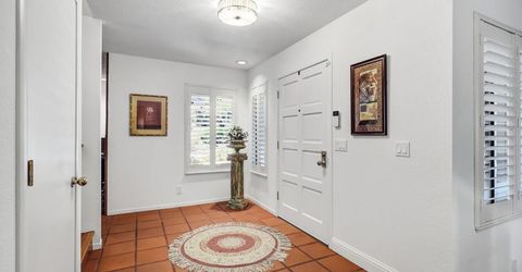 2044 University Park Dr, Sacramento, CA 95825 Photo