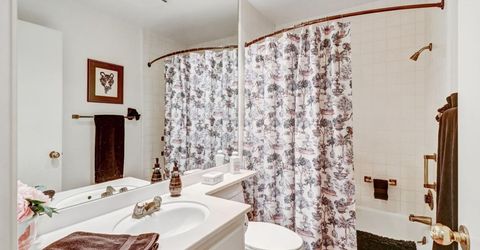 2044 University Park Dr, Sacramento, CA 95825 Photo
