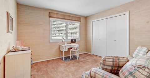 2044 University Park Dr, Sacramento, CA 95825 Photo