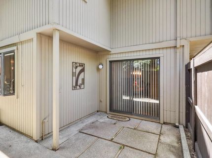 2044 University Park Dr, Sacramento, CA 95825 Photo