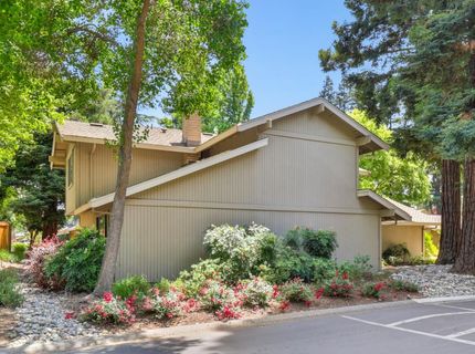 2044 University Park Dr, Sacramento, CA 95825 Photo