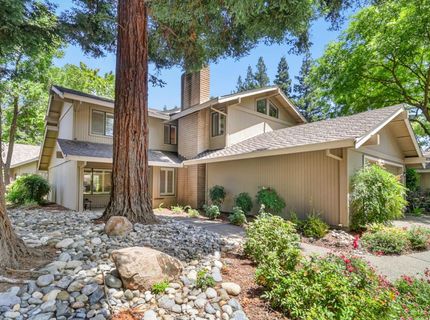 2044 University Park Dr, Sacramento, CA 95825 Photo