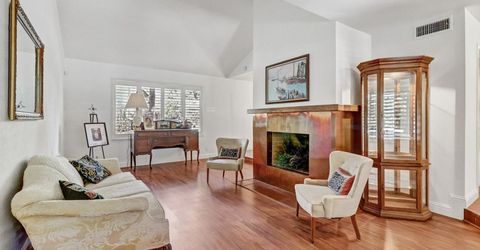 2044 University Park Dr, Sacramento, CA 95825 Photo