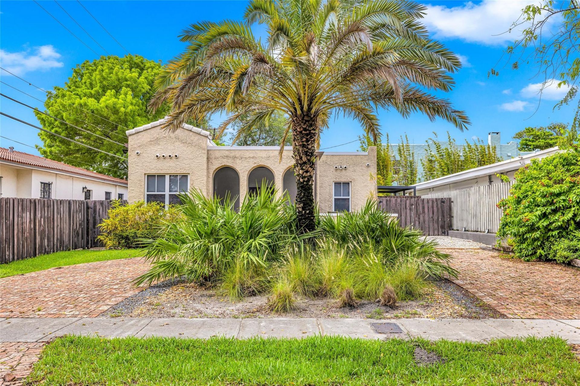 11 SE 13th Street, Fort Lauderdale, FL 33316 Photo