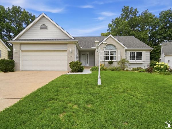 786 Santa Fe Court, Temperance, MI 48182