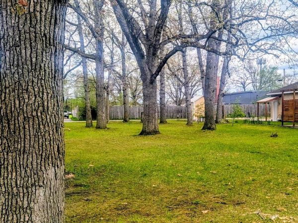 213 Fifteenth Street E, Traverse City, MI 49684
