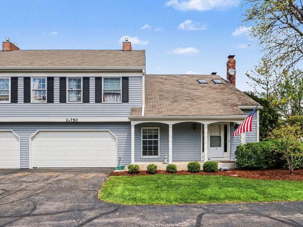 2S750 Grove Lane , Unit 23-C, Warrenville, IL 60555