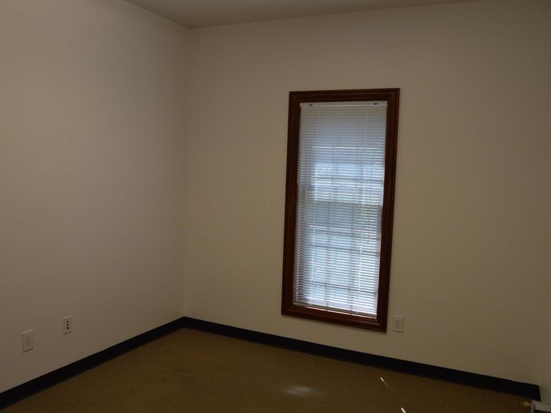 128 County Line Road W, Unit B, Westerville, OH 43082 Photo 17