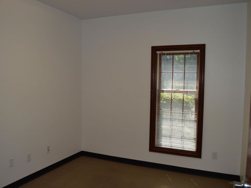 128 County Line Road W, Unit B, Westerville, OH 43082 Photo 18